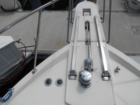 Tollycraft Aft Cabin Cockpit Motor Yacht image