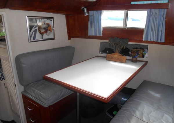 Tollycraft Aft Cabin Cockpit Motor Yacht image