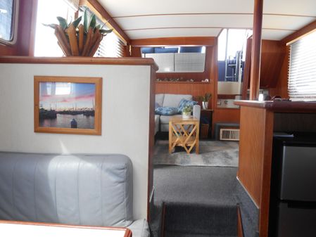 Tollycraft Aft Cabin Cockpit Motor Yacht image