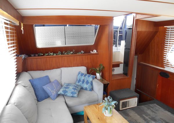 Tollycraft Aft Cabin Cockpit Motor Yacht image