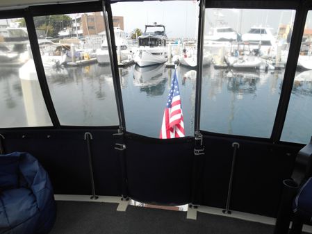 Tollycraft Aft Cabin Cockpit Motor Yacht image