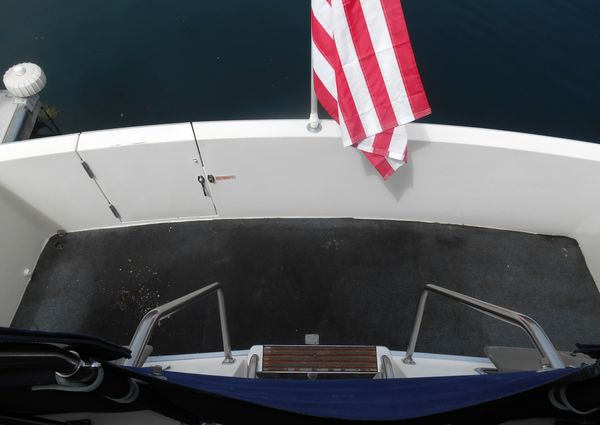 Tollycraft Aft Cabin Cockpit Motor Yacht image