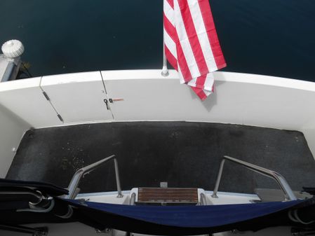 Tollycraft Aft Cabin Cockpit Motor Yacht image