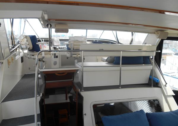 Tollycraft Aft Cabin Cockpit Motor Yacht image