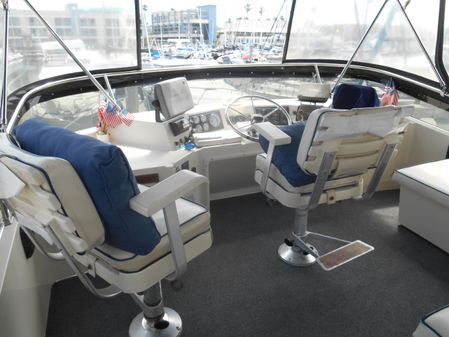 Tollycraft Aft Cabin Cockpit Motor Yacht image