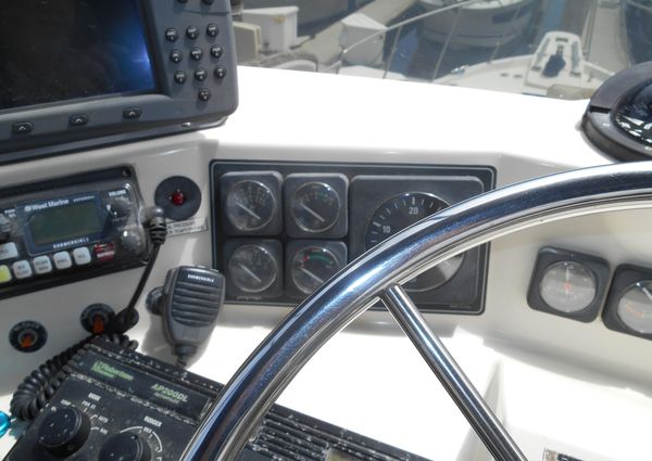 Tollycraft Aft Cabin Cockpit Motor Yacht image