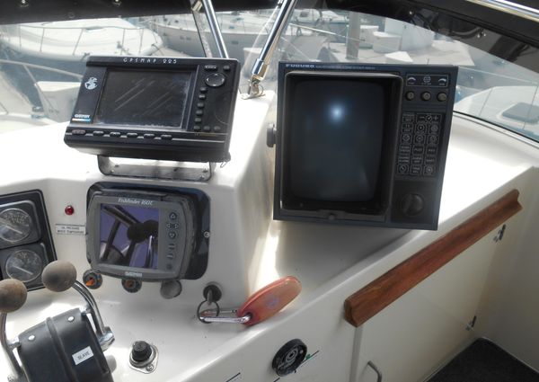 Tollycraft Aft Cabin Cockpit Motor Yacht image