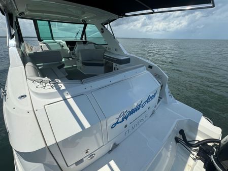 Sea Ray Sundancer 320 OB image