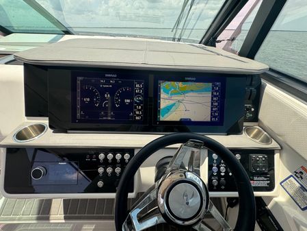 Sea Ray Sundancer 320 OB image