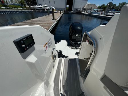 Sea Ray Sundancer 320 OB image