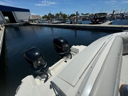 Sea Ray Sundancer 320 OB image