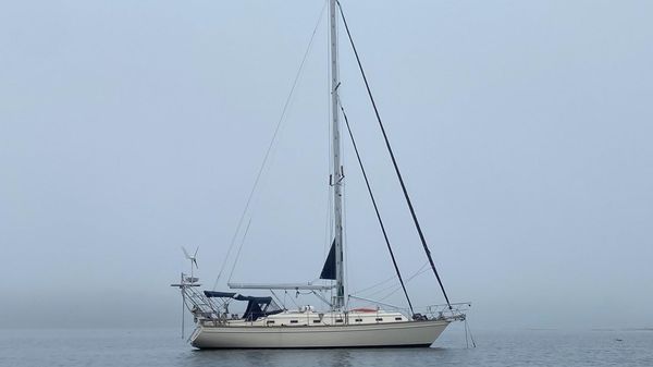 Island Packet 420