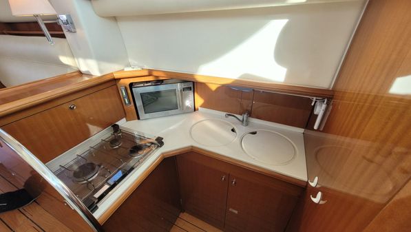 Jeanneau Prestige 36 image