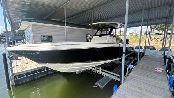 Chris-Craft Catalina 30 