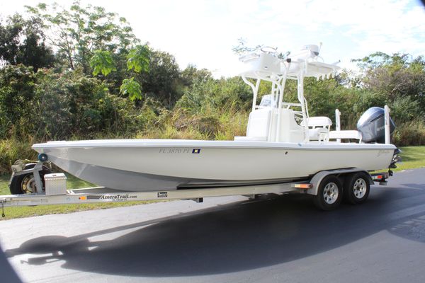 Yellowfin 24 Bay - main image