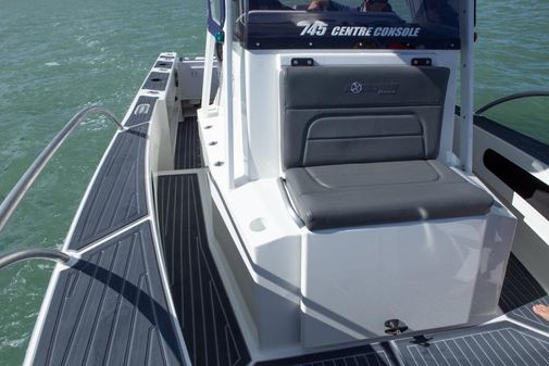 Extreme Boats 745 Centre Console image