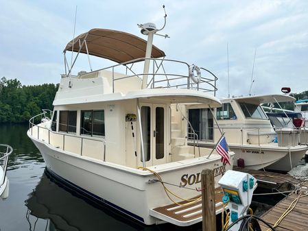 Mainship 34 image