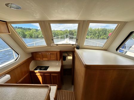 Mainship 34 image