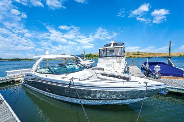 Formula 350-CROSSOVER-BOWRIDER image
