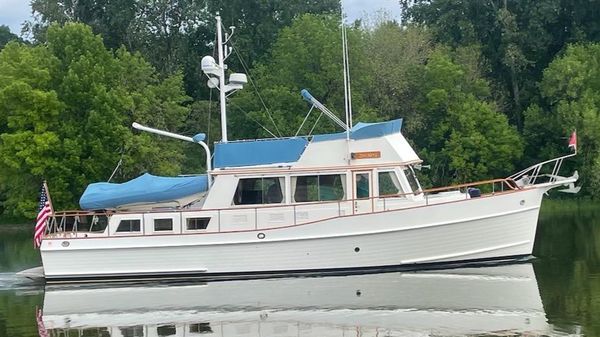 Grand Banks Classic