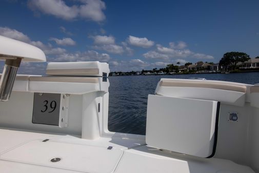 Yellowfin 39 Center Console image