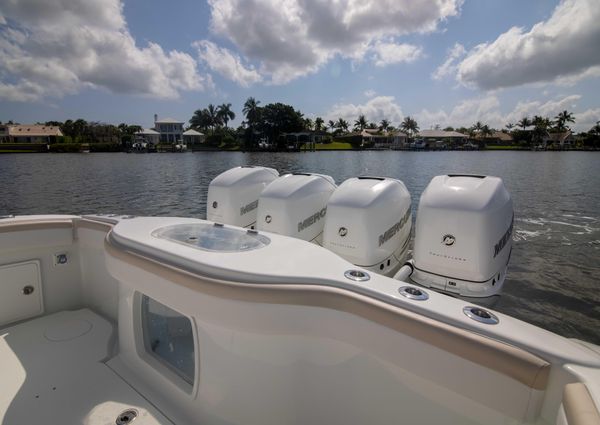 Yellowfin 39 Center Console image