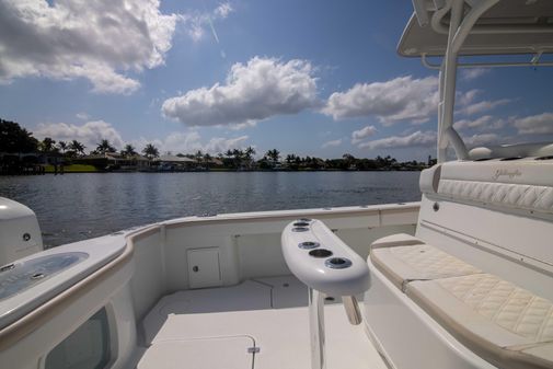 Yellowfin 39 Center Console image