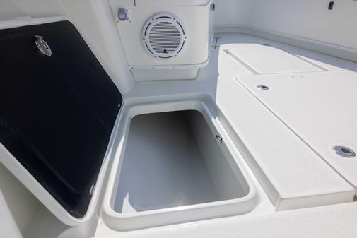 Yellowfin 39 Center Console image