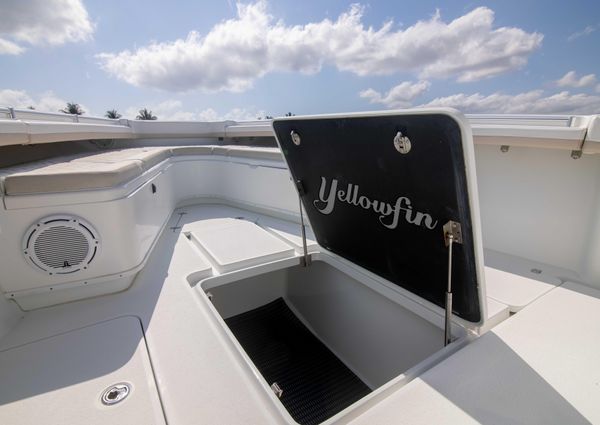 Yellowfin 39 Center Console image