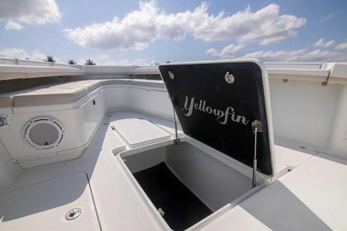 Yellowfin 39 Center Console image