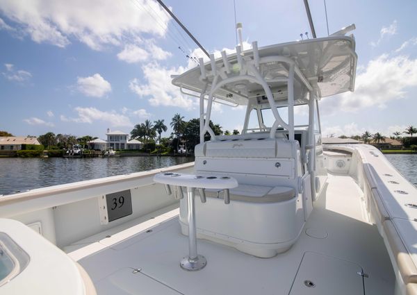 Yellowfin 39 Center Console image