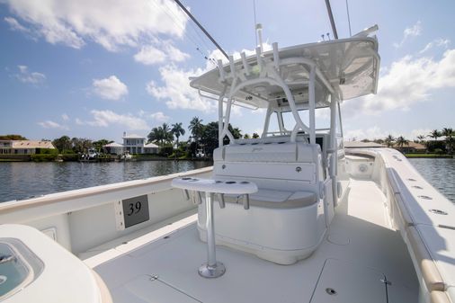 Yellowfin 39 Center Console image