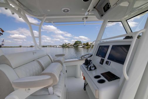 Yellowfin 39 Center Console image