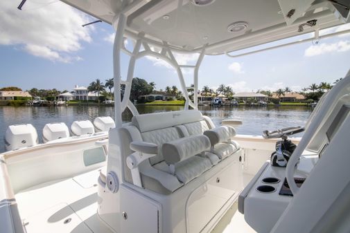 Yellowfin 39 Center Console image