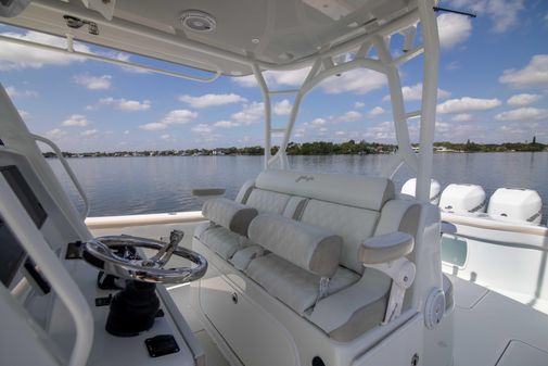 Yellowfin 39 Center Console image