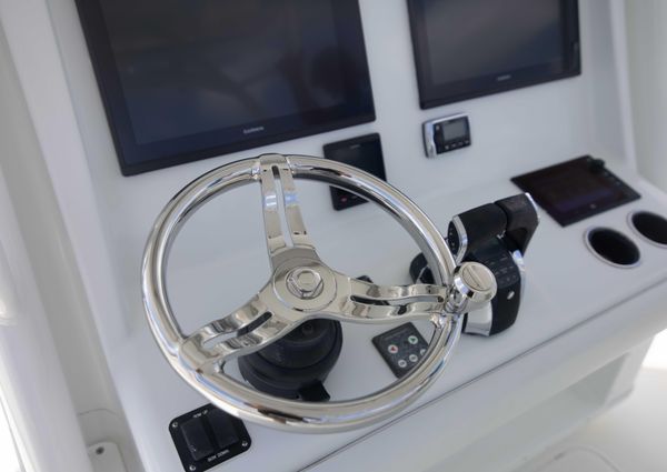 Yellowfin 39 Center Console image