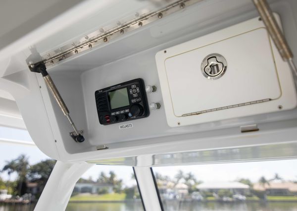 Yellowfin 39 Center Console image