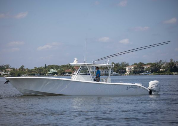 Yellowfin 39 Center Console image