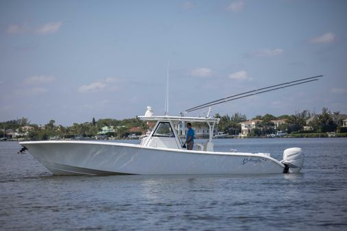 Yellowfin 39 Center Console image