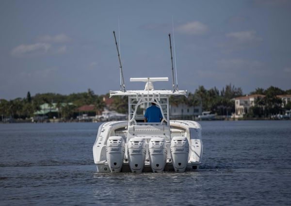 Yellowfin 39 Center Console image