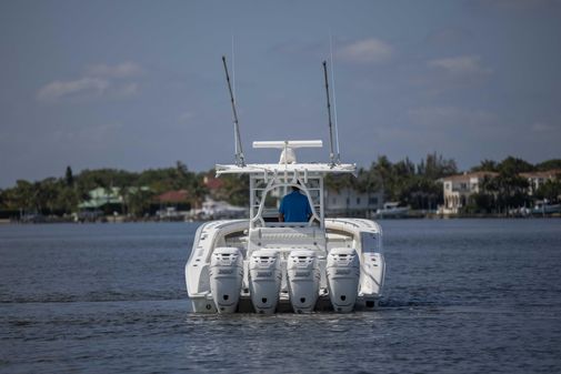 Yellowfin 39 Center Console image