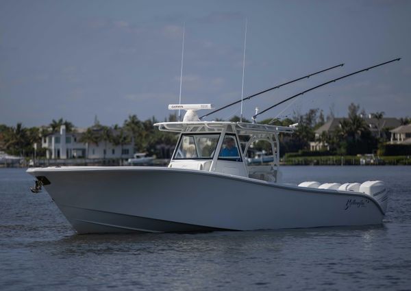 Yellowfin 39 Center Console image