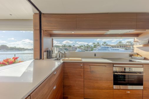 Princess Yachts Y85 Motor Yacht image