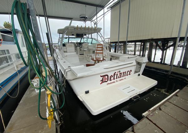 Boston-whaler 34-DEFIANCE image