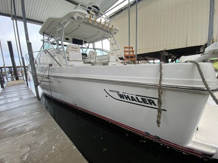 Boston Whaler 34 Defiance image