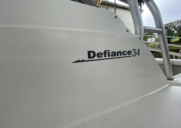 Boston-whaler 34-DEFIANCE image