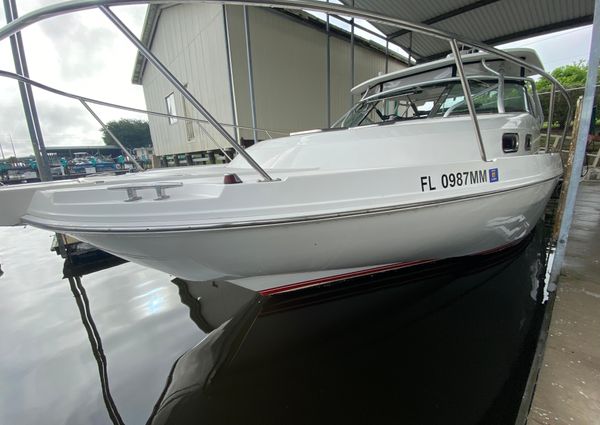 Boston-whaler 34-DEFIANCE image