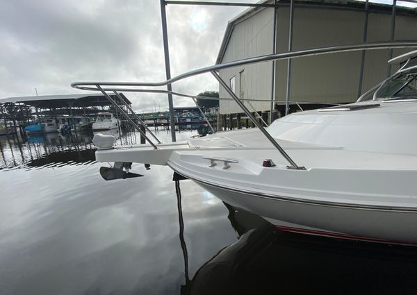 Boston-whaler 34-DEFIANCE image