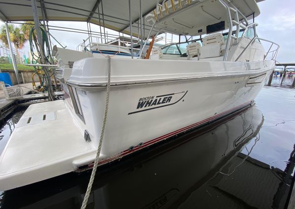 Boston-whaler 34-DEFIANCE image