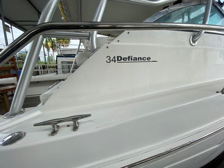 Boston-whaler 34-DEFIANCE image